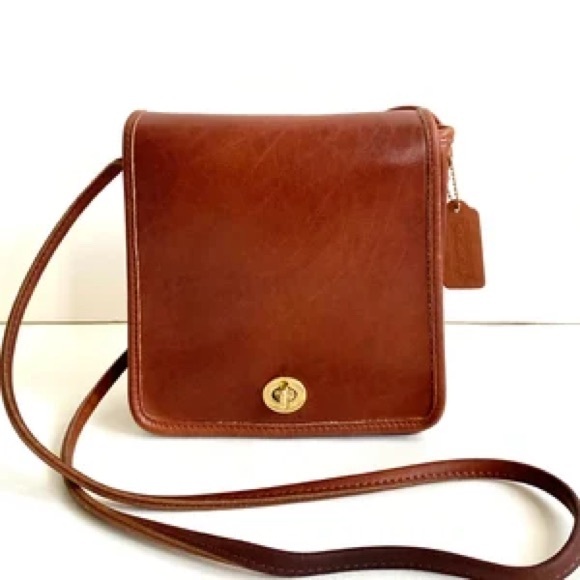 Rare COACH Crossbody Shoulder Bag Glovetanned Leather Turnlock Charm Brown Gold - Picture 1 of 11